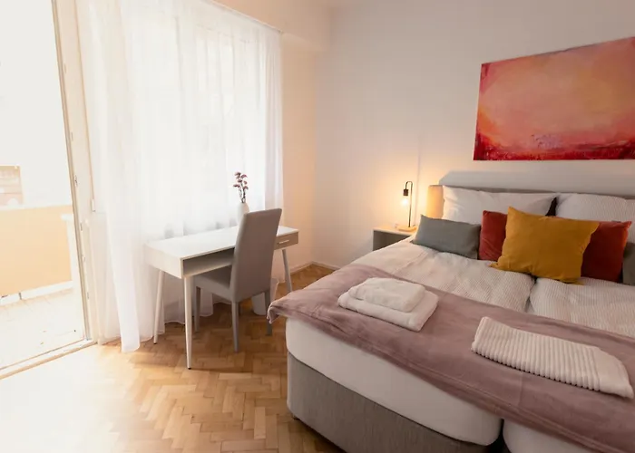 Ventobudapest With 1 Optional Parking, 4rooms & 4bathrooms アパート