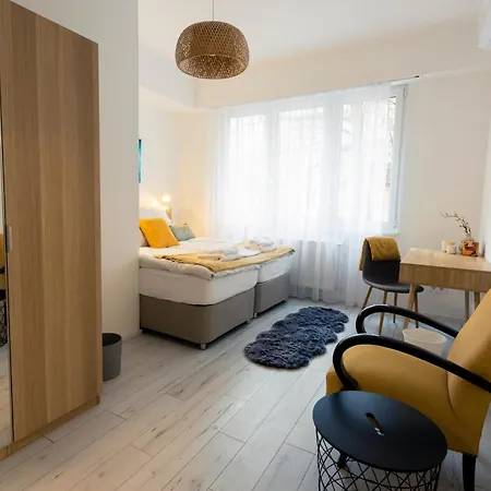 Ventobudapest With 1 Optional Parking, 4Rooms & 4Bathrooms