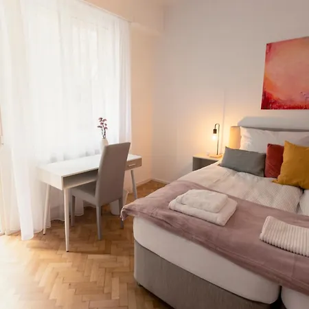 Ventobudapest With Parking, 4Rooms & 4Bathrooms Apartament