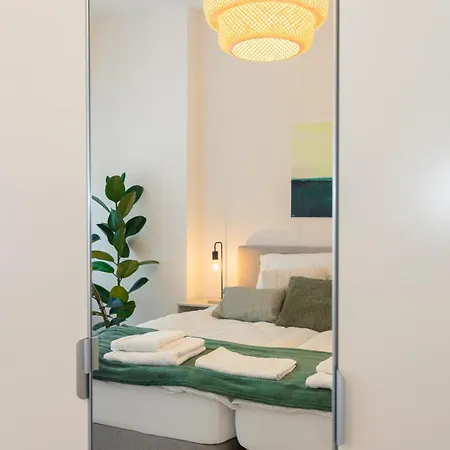 Ventobudapest With Parking, 4Rooms & 4Bathrooms