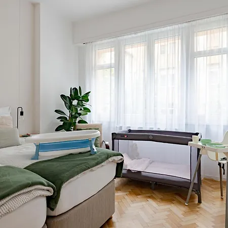 Ventobudapest With 1 Optional Parking, 4rooms & 4bathrooms * Budapest