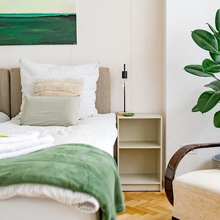 Ventobudapest With 1 Optional Parking, 4rooms & 4bathrooms Budapest