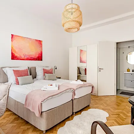 Ventobudapest With 1 Optional Parking, 4rooms & 4bathrooms *
