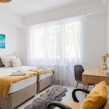 Ventobudapest With 1 Optional Parking, 4rooms & 4bathrooms Budapest