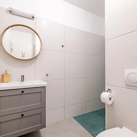 Ventobudapest With 1 Optional Parking, 4rooms & 4bathrooms