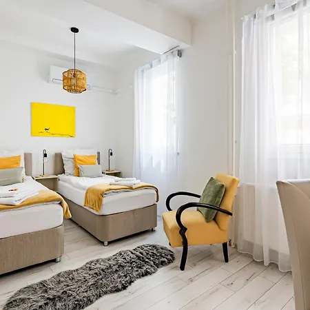 Ventobudapest With 1 Optional Parking, 4rooms & 4bathrooms *