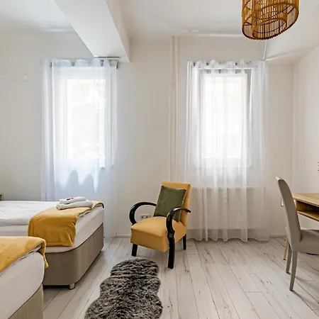 Ventobudapest With 1 Optional Parking, 4rooms & 4bathrooms *