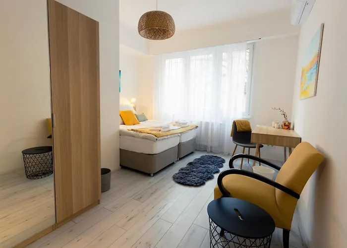 Ventobudapest With 1 Optional Parking, 4rooms & 4bathrooms