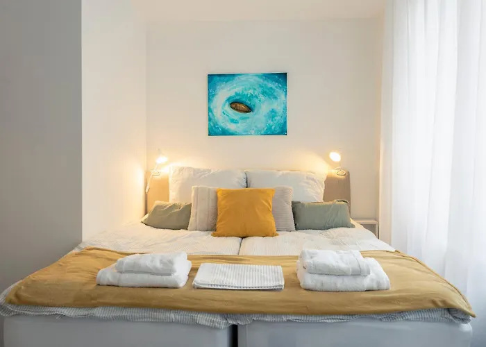 Ventobudapest With 1 Optional Parking, 4rooms & 4bathrooms Budapesta