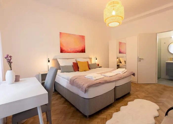 Ventobudapest With 1 Optional Parking, 4rooms & 4bathrooms * Budapesta