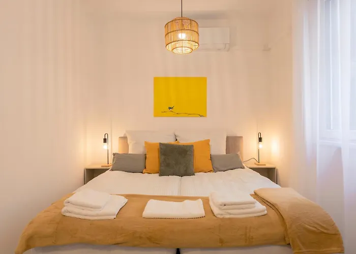 Ventobudapest With 1 Optional Parking, 4rooms & 4bathrooms * Budapesta