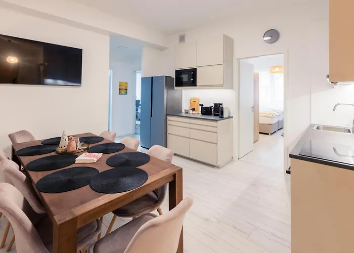 Ventobudapest With 1 Optional Parking, 4rooms & 4bathrooms