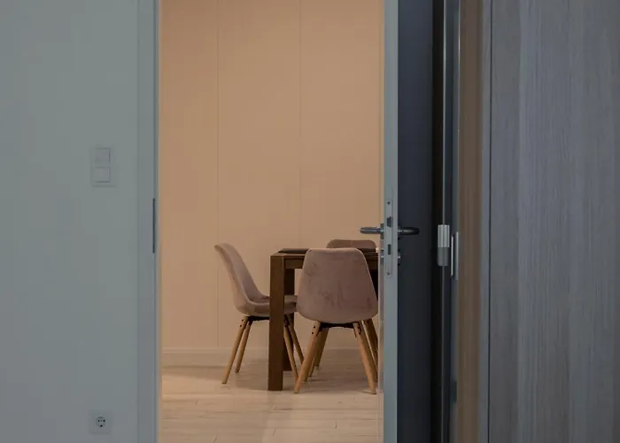 Ventobudapest With 1 Optional Parking, 4rooms & 4bathrooms *